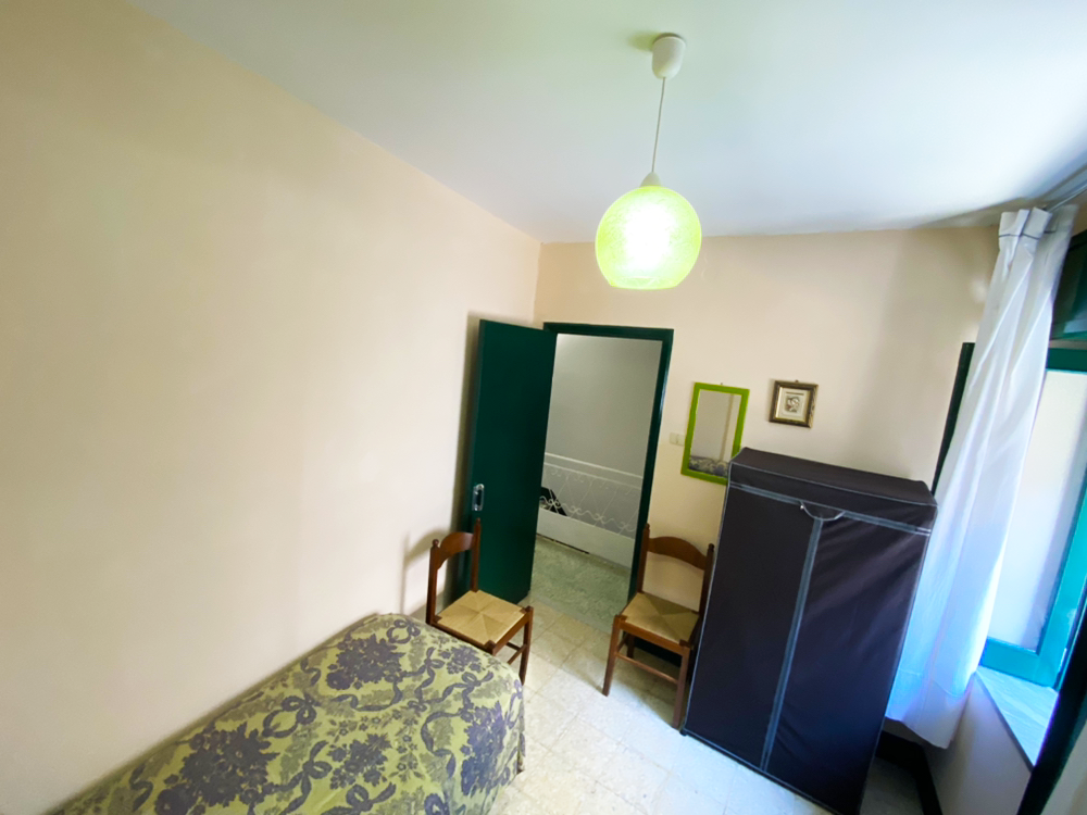 Detached house in the historic center (via Savonarola, 22)