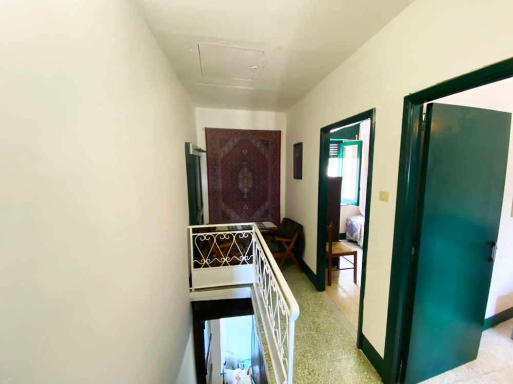 Detached house in the historic center (via Savonarola, 22)