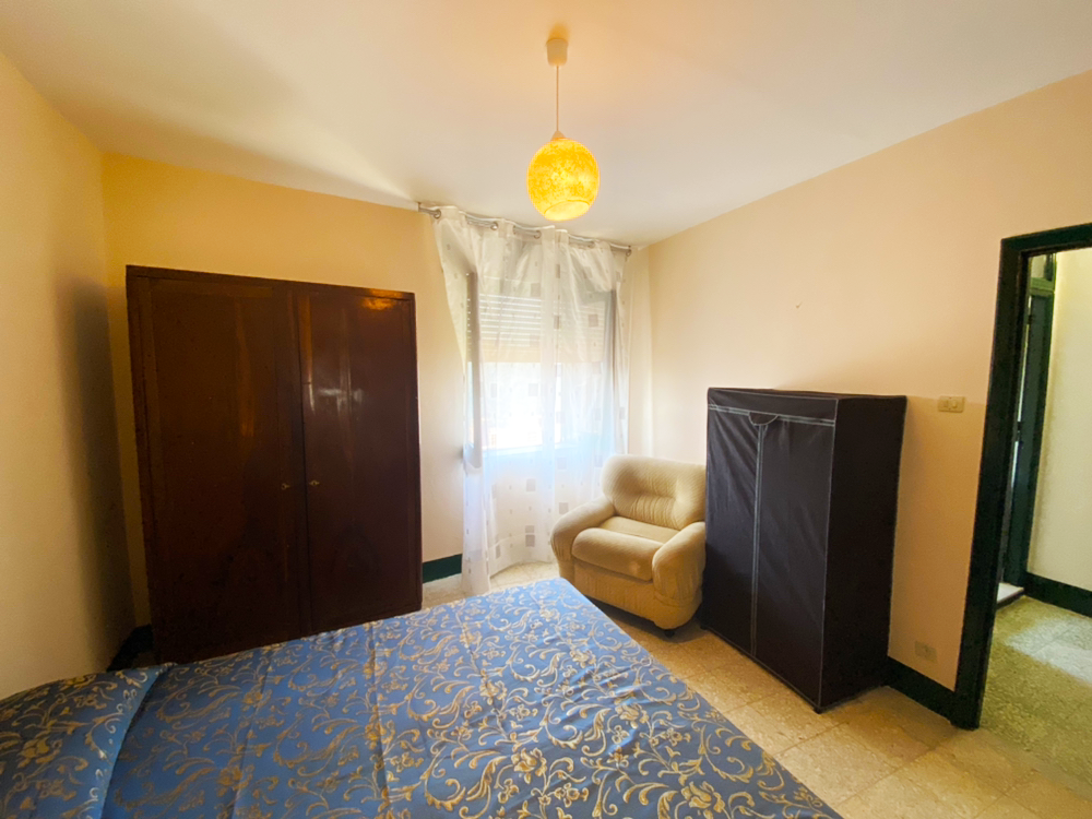 Detached house in the historic center (via Savonarola, 22)