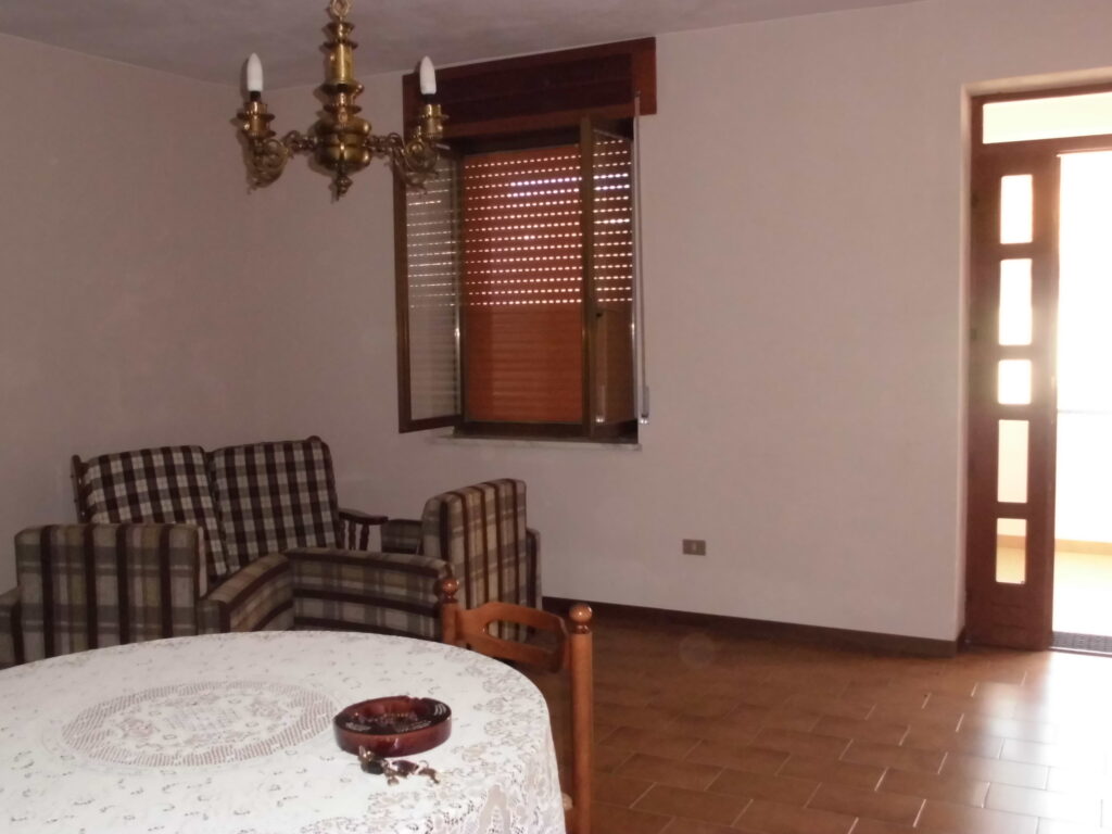 Villa with land (c.da Cerri)