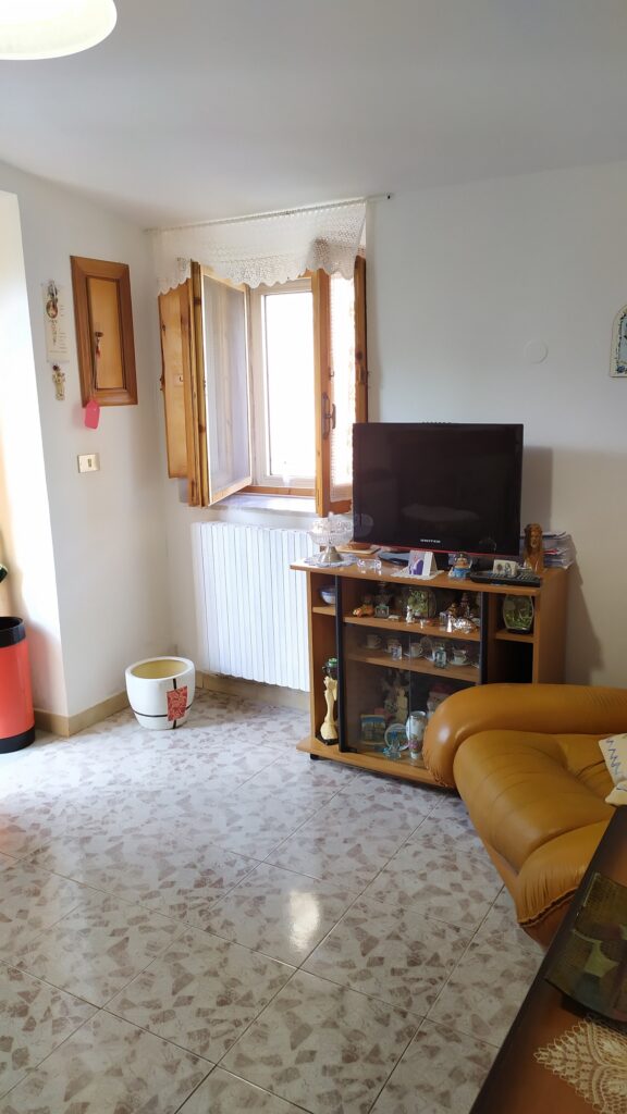 Casa indipendente nel centro storico (l.go Pimmentel, 6)