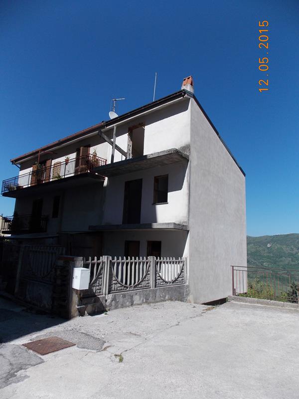 Detached house in the urban centre (via Giordano Bruno)
