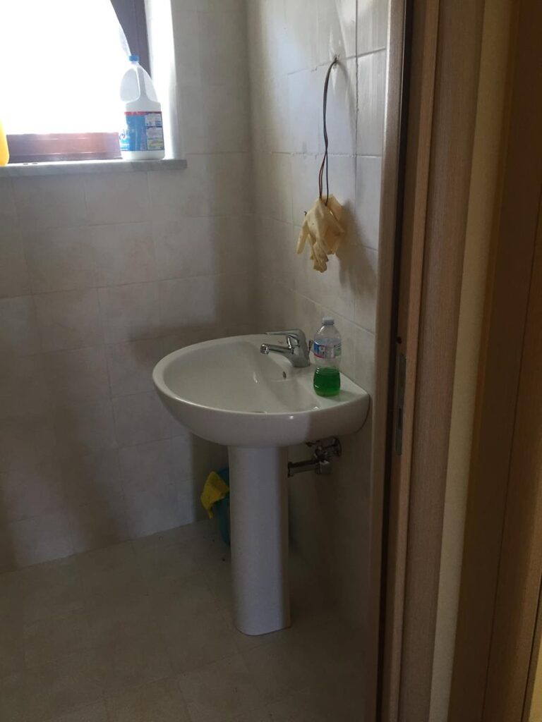 Casa indipendente nel centro urbano (c.so V. Emanuele II)