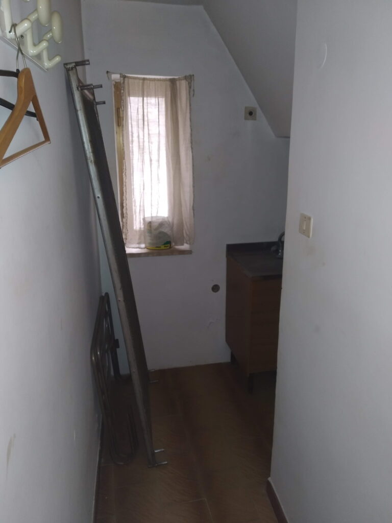 Detached house in the historic center (via Savonarola, 35)