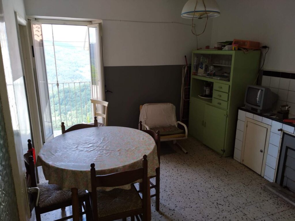 Detached house in the historic center (via Pier Capponi, 6)