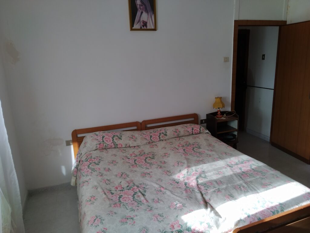 Detached house in the historic center (via Dante, 106)