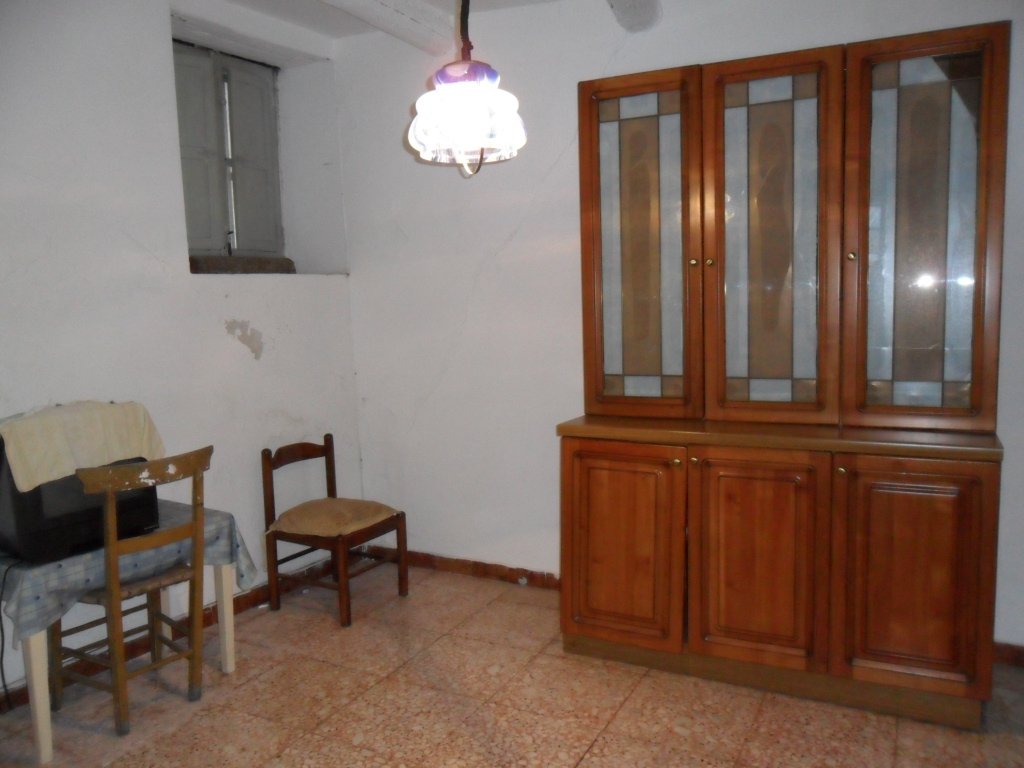 Casa indipendente nel centro storico (via Demostene, 4)