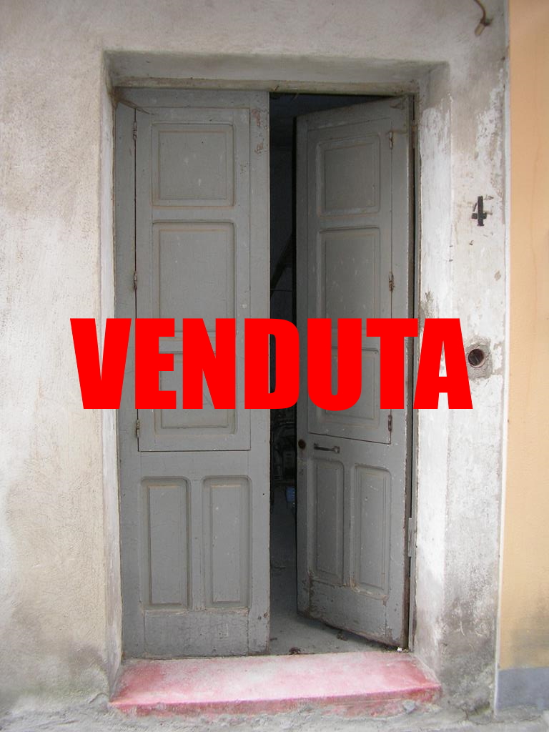 Casa indipendente nel centro urbano (via Cicerone, 3)