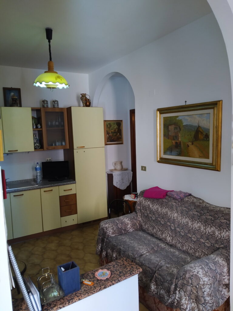Detached house in the historic center (via Dante, 70)