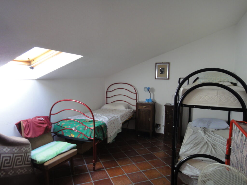 Casa indipendente nella frazione termale (via Cremonesi, 64)