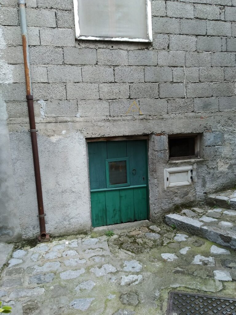 Detached house in the historic center (via XX Settembre, 13)