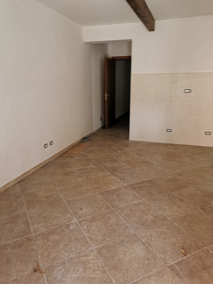 Villa with land in the thermal area (Strada Provinciale 101) La tua