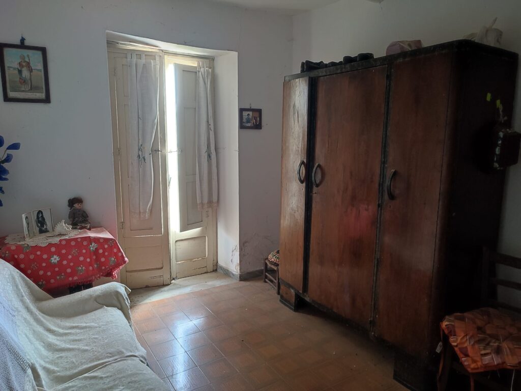 Detached house in the urban centre (via Zanardelli, 5)