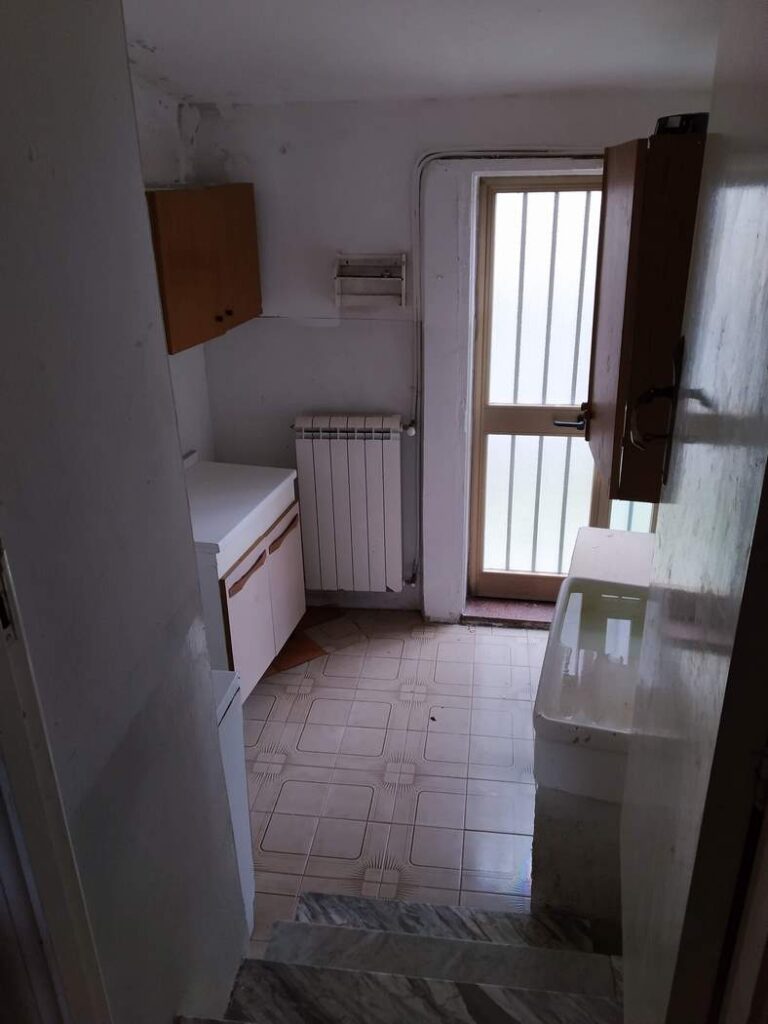 Casa indipendente nel centro storico (via Garibaldi, 7)