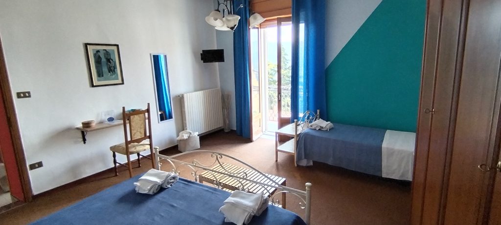 Casa indipendente nel centro urbano (via Nicotera, 7)