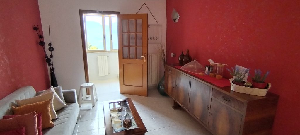 Casa indipendente nel centro urbano (via Nicotera, 7)