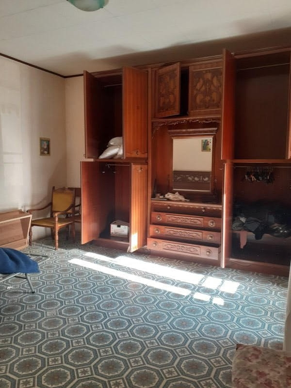 Casa indipendente in una frazione rurale (c.da Preti, 22)