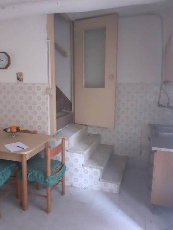 Casa indipendente in una frazione rurale (c.da Preti, 22)