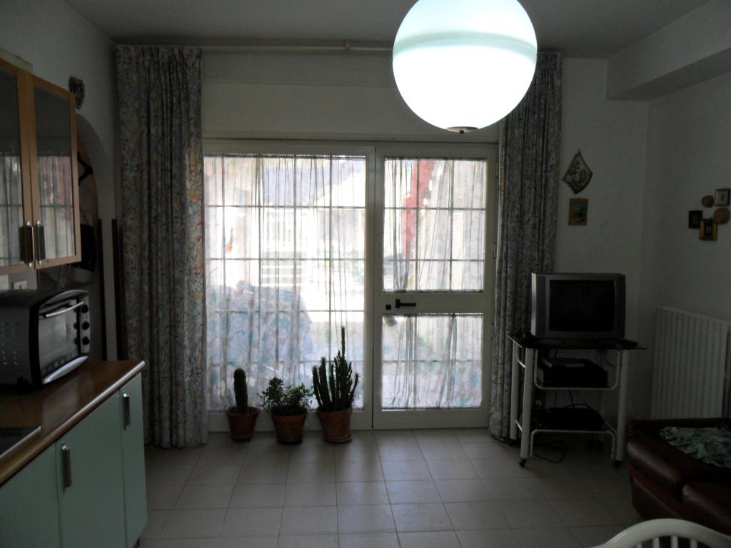 Detached house in the thermal area (viale delle Terme, 19/A)