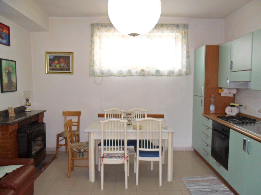 Detached house in the thermal area (viale delle Terme, 19/A)