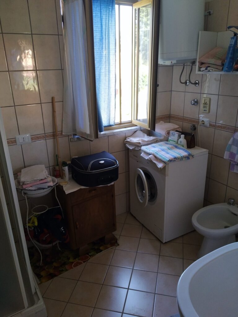 Casa indipendente nella frazione termale (via Monte Pollino, 20)