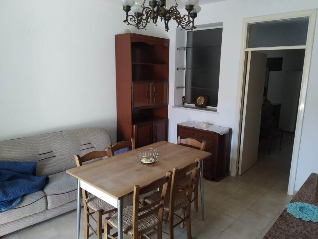 Casa indipendente nella frazione termale (via Monte Pollino, 20)
