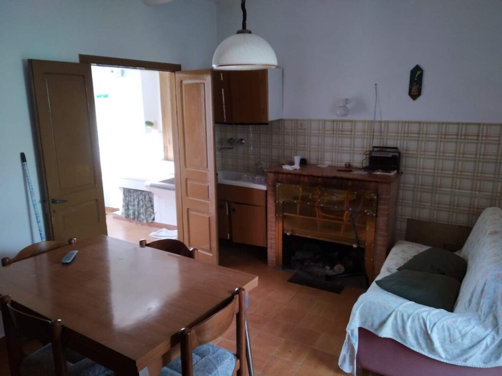 Detached house in a rural area (c.da Cerri, 41)
