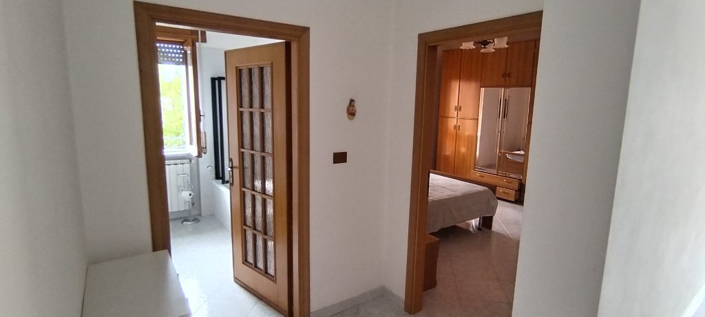 Casa indipendente nella frazione Agromonte Magnano (via Maturo, 11)