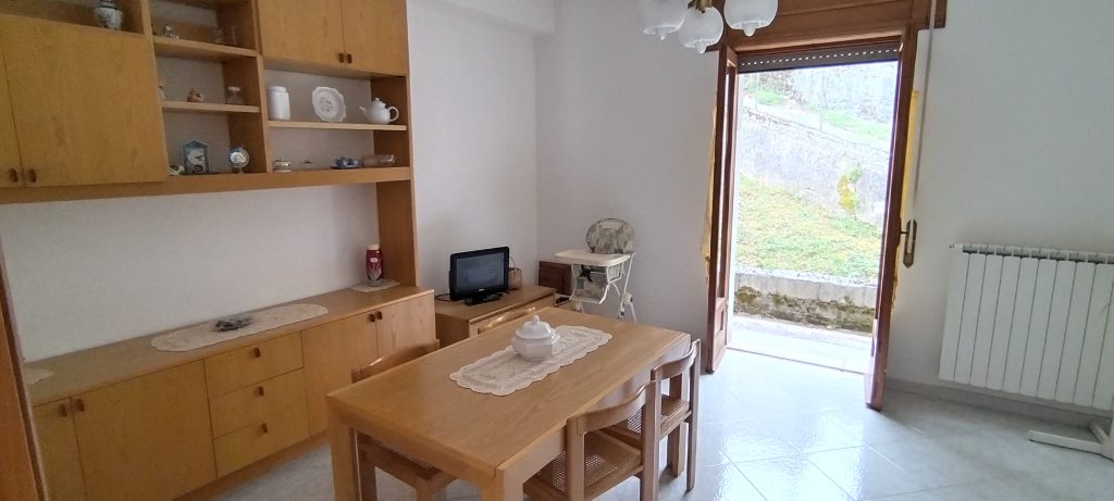 Casa indipendente nella frazione Agromonte Magnano (via Maturo, 11)