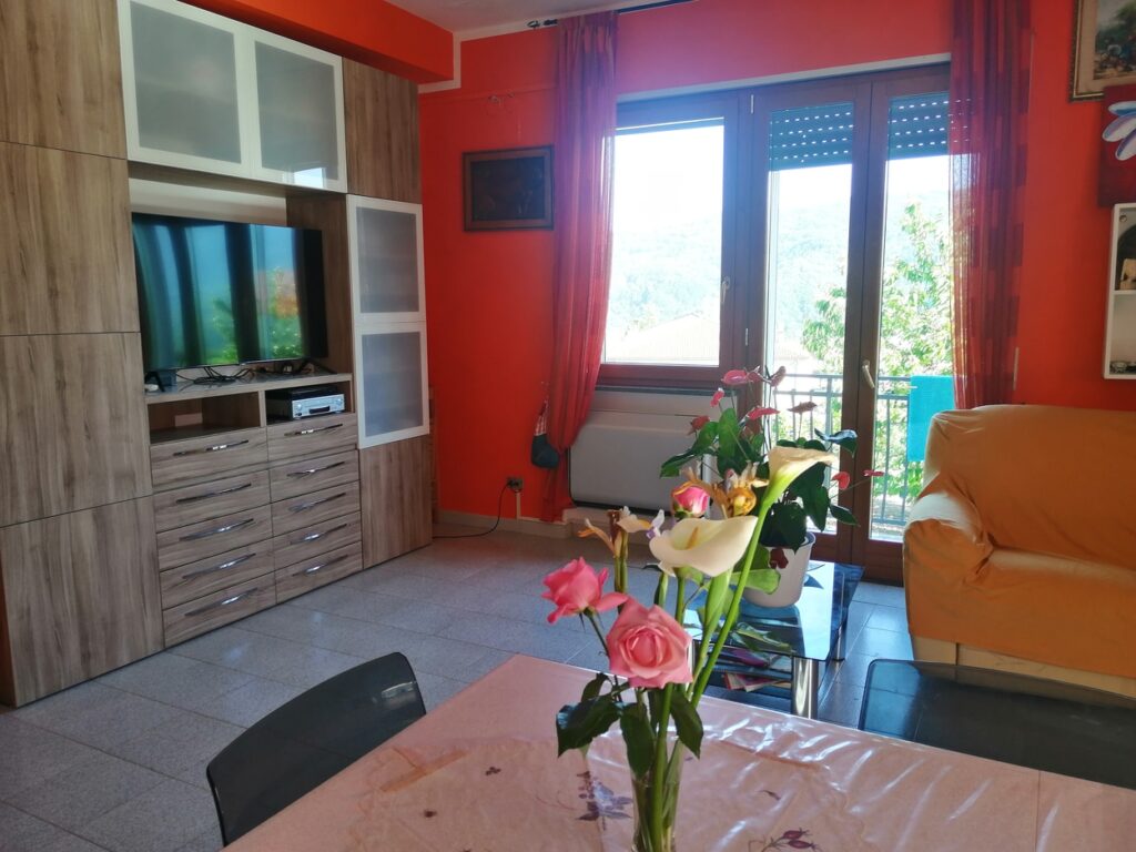Casa indipendente nella frazione termale (via del Vecchio Stabilimento, 6)
