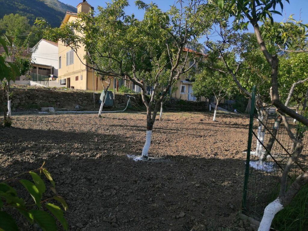 Casa indipendente nella frazione termale (via del Vecchio Stabilimento, 6)