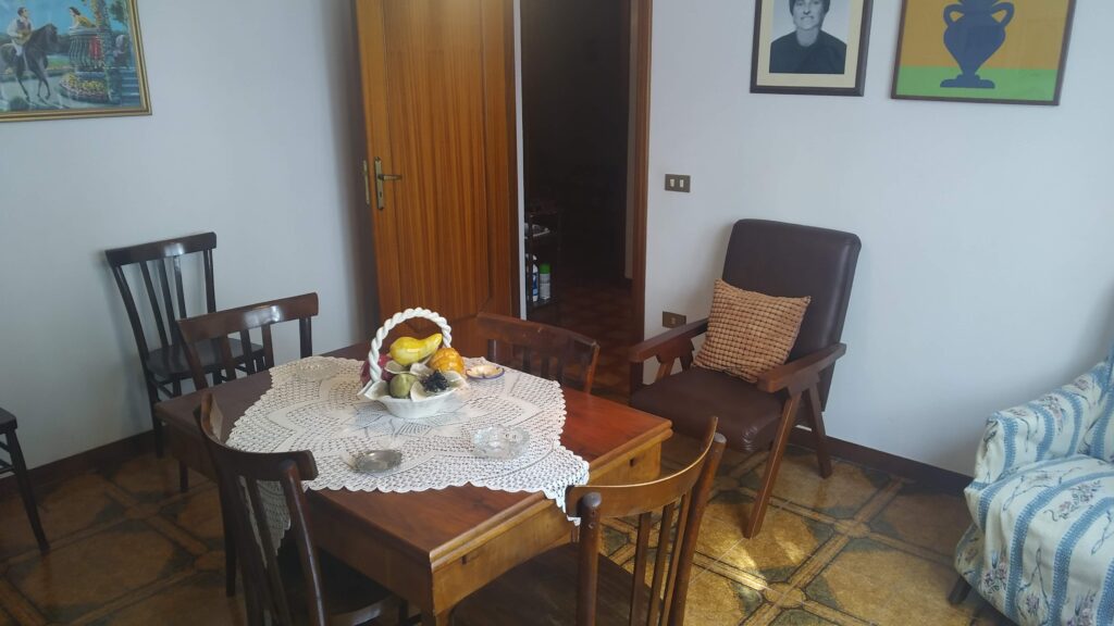 Detached house in the historic center (via Ovidio, 30)