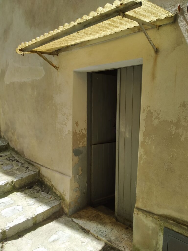 Detached house in the historic center (via Pier Capponi, 6)