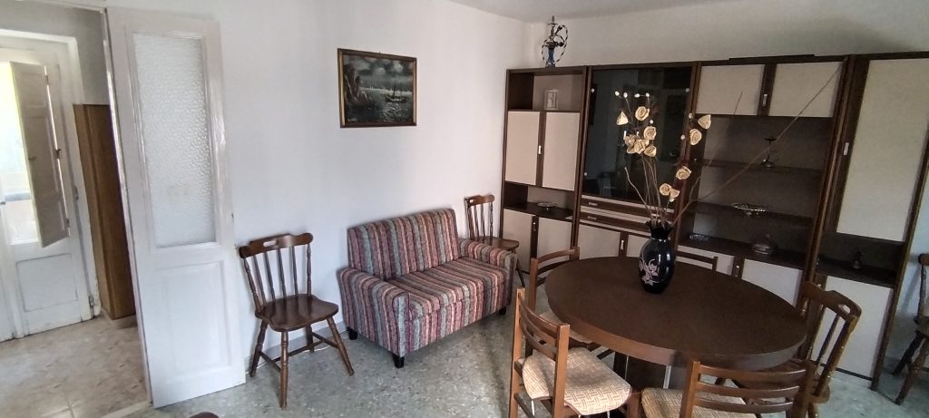 Casa indipendente con terrazza e vista panoramica nel centro storico (via Demostene, 2)