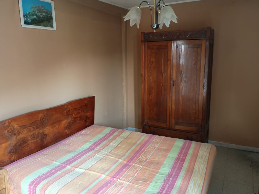 Detached house in the historic center (piazza Indipendenza, 1)