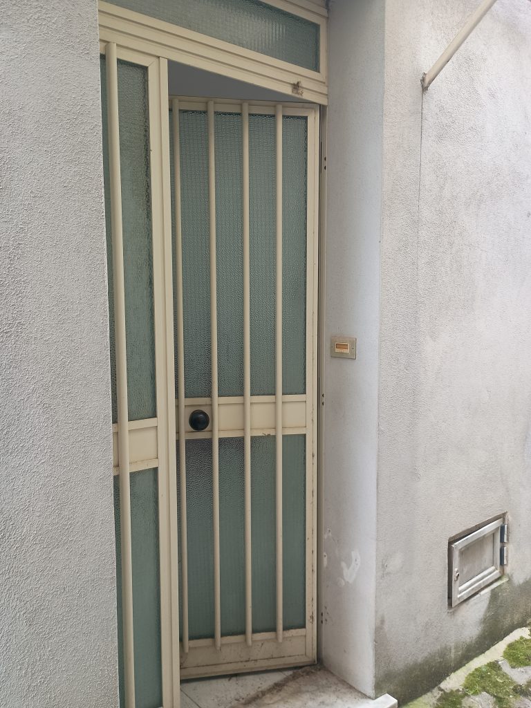 Casa indipendente nel centro storico (via Fratelli Bandiera, 4)