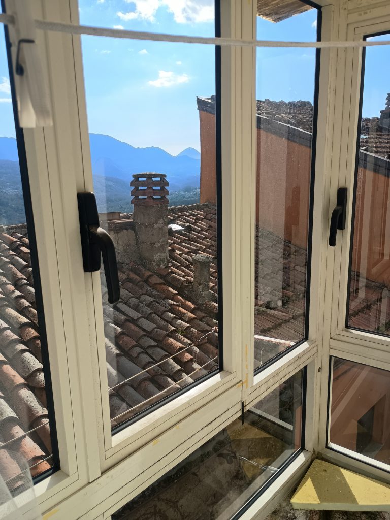 Casa indipendente nel centro storico (via Fratelli Bandiera, 4)