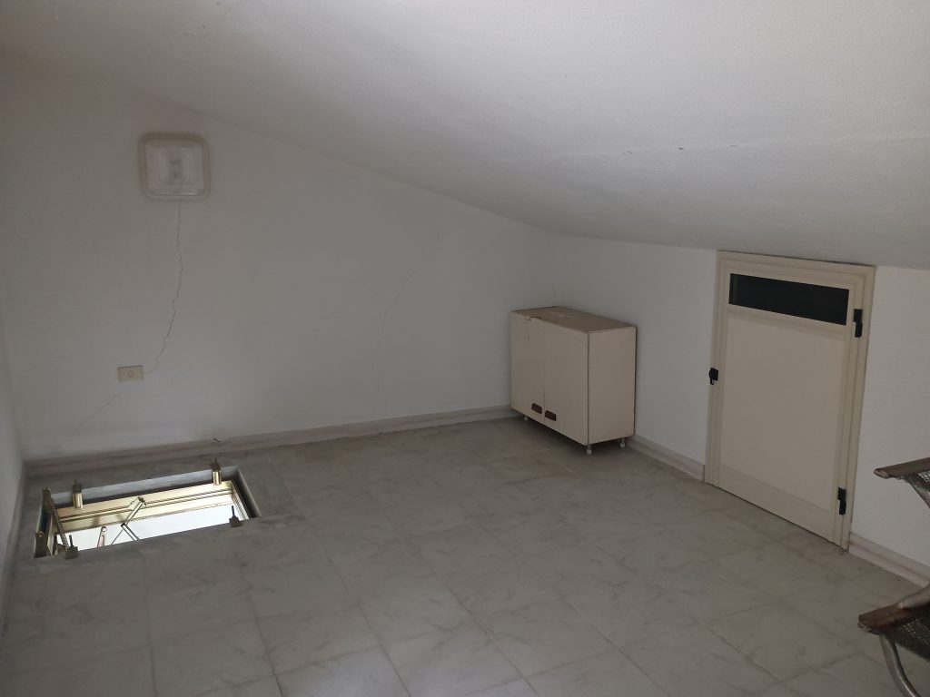 Casa indipendente nel centro storico (via Fratelli Bandiera, 4)