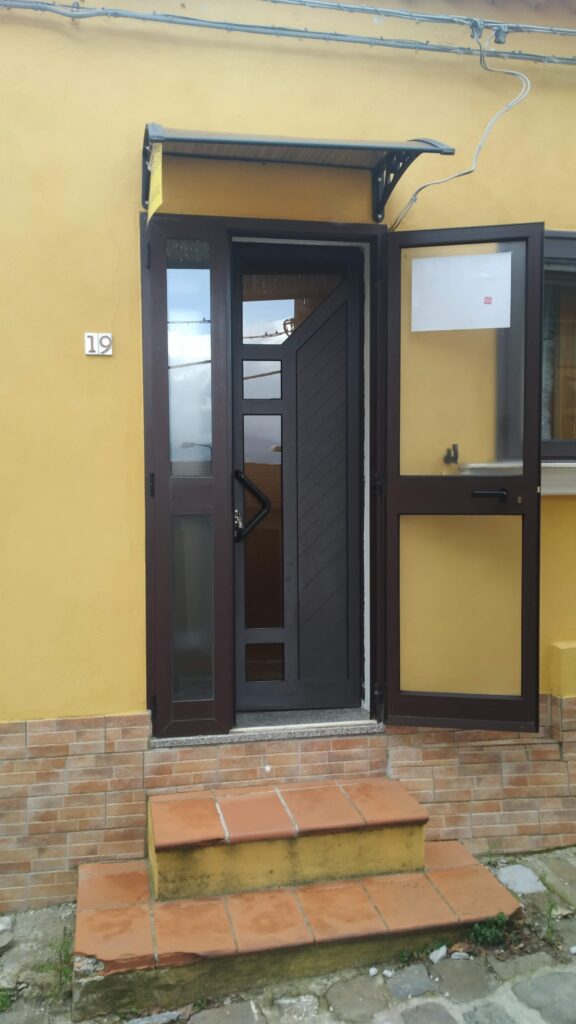 Casa indipendente nel centro storico (via Calvario, 19)