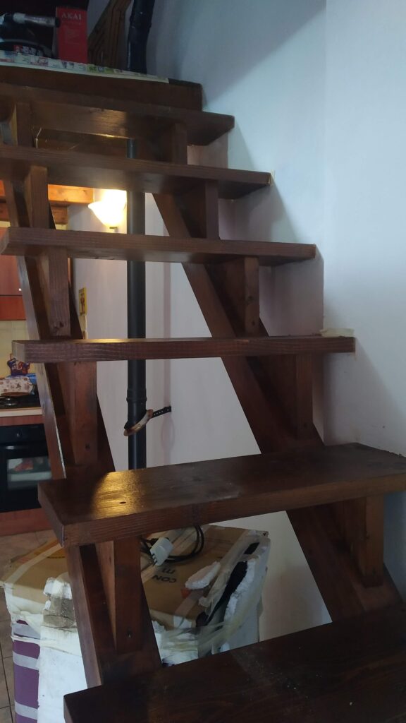 Casa indipendente nel centro storico (via Calvario, 19)
