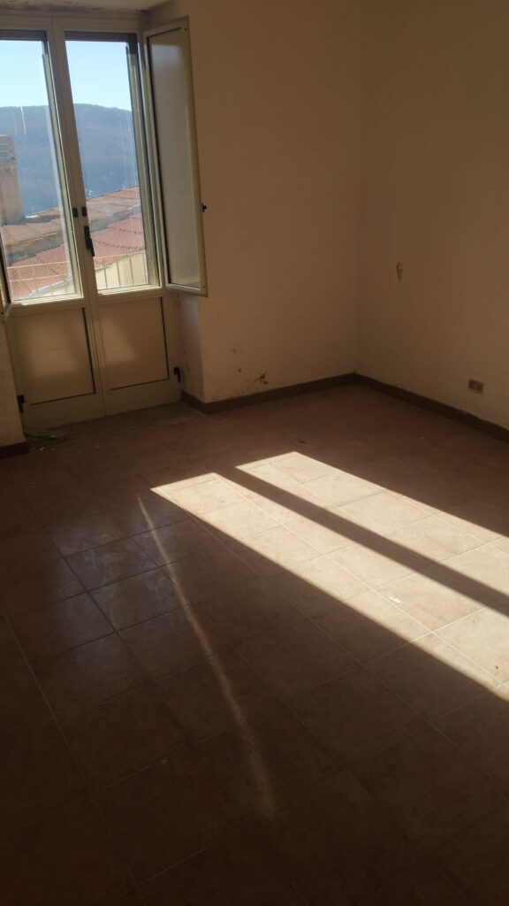 Detached house in the historical center (via Lamarmora, 6)