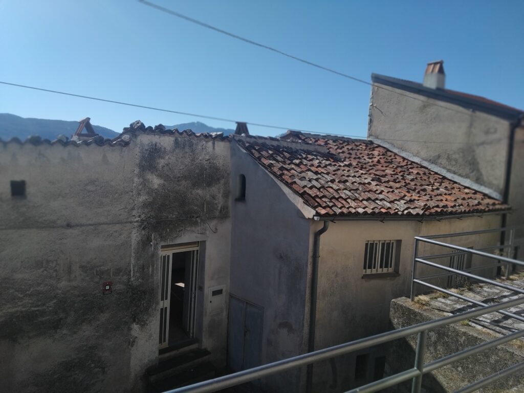 Detached house in the historical center (via Lamarmora, 6)