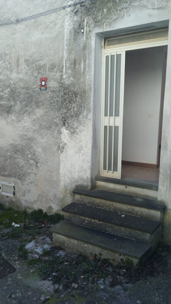 Detached house in the historical center (via Lamarmora, 6)