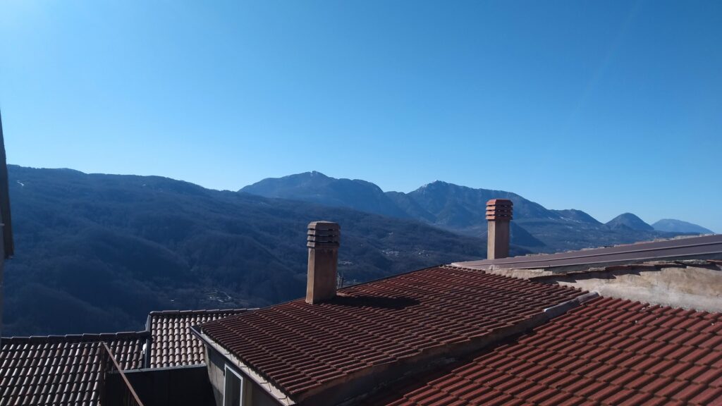 Detached house in the historical center (via Lamarmora, 6)