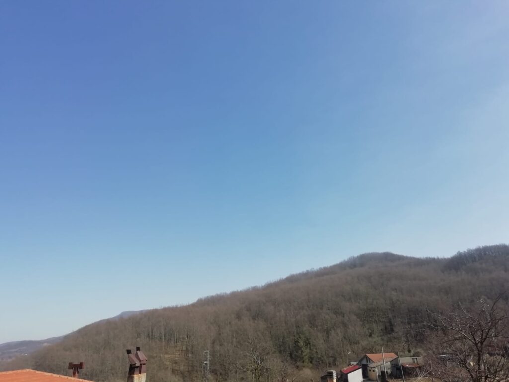Casa indipendente nella frazione Agromonte Mileo (via Emanuela Loi, 8)