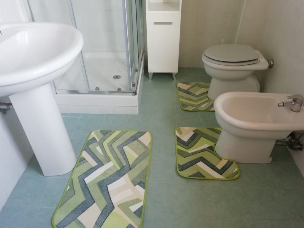 Casa indipendente nella frazione Agromonte Mileo (via Emanuela Loi, 8)