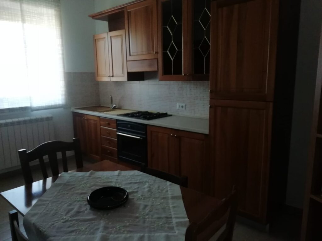 Casa indipendente nella frazione Agromonte Mileo (via Emanuela Loi, 8)