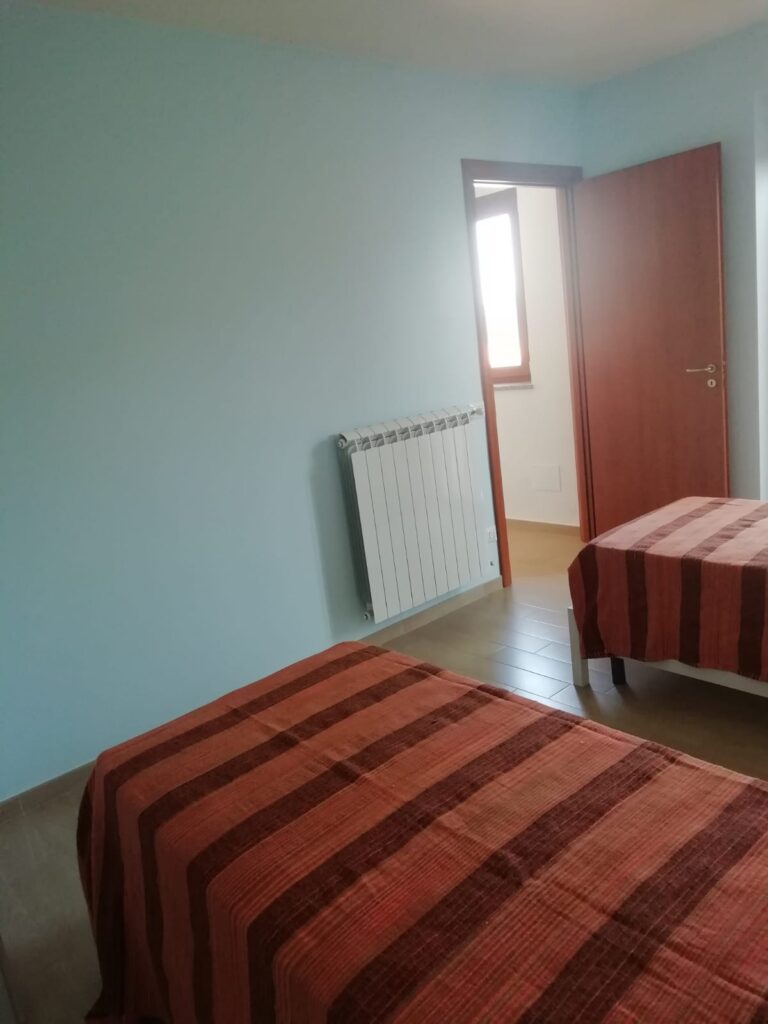 Casa indipendente nella frazione Agromonte Mileo (via Emanuela Loi, 8)