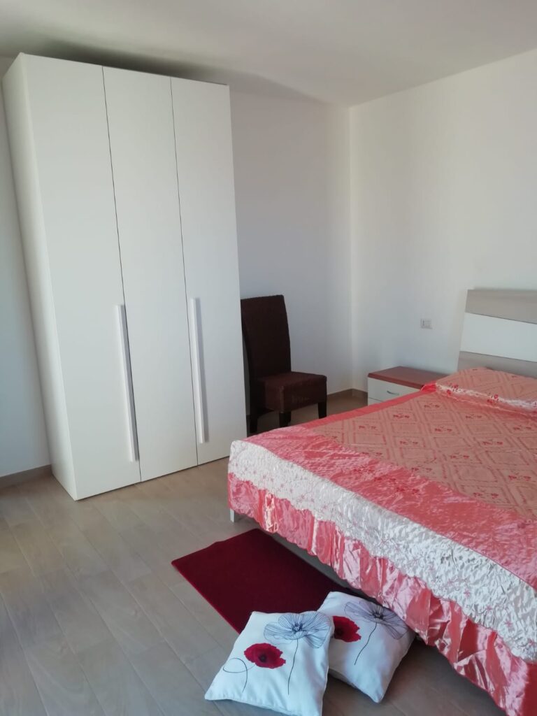 Casa indipendente nella frazione Agromonte Mileo (via Emanuela Loi, 8)