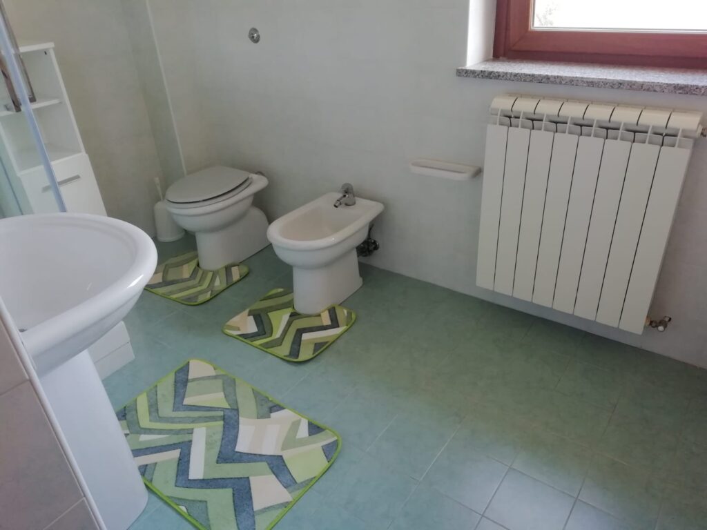 Casa indipendente nella frazione Agromonte Mileo (via Emanuela Loi, 8)